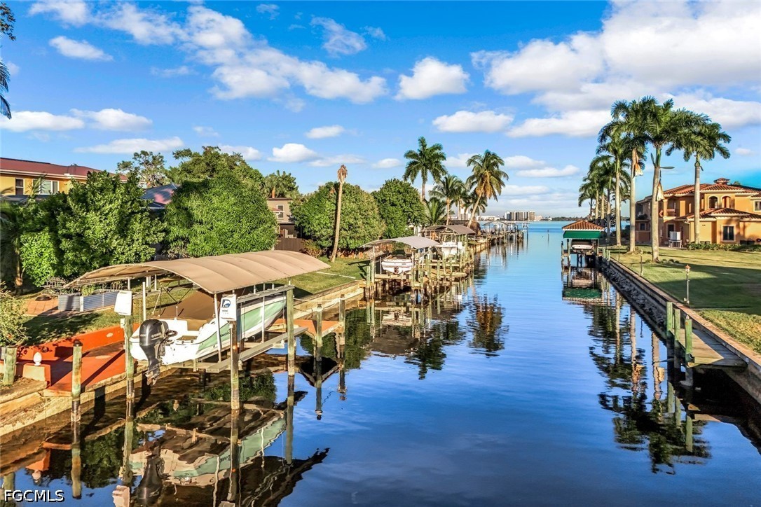 Dock