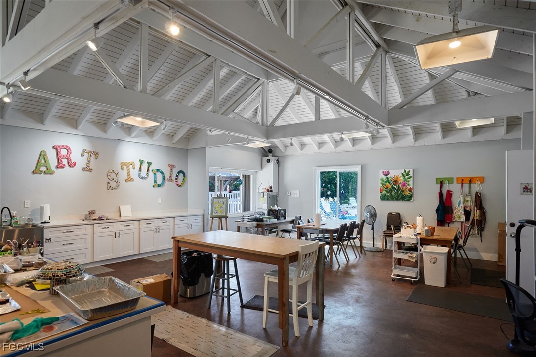 DiningArea