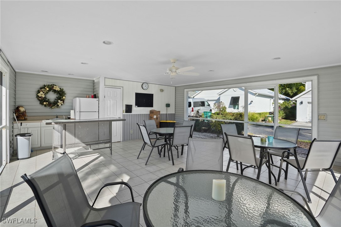 DiningArea