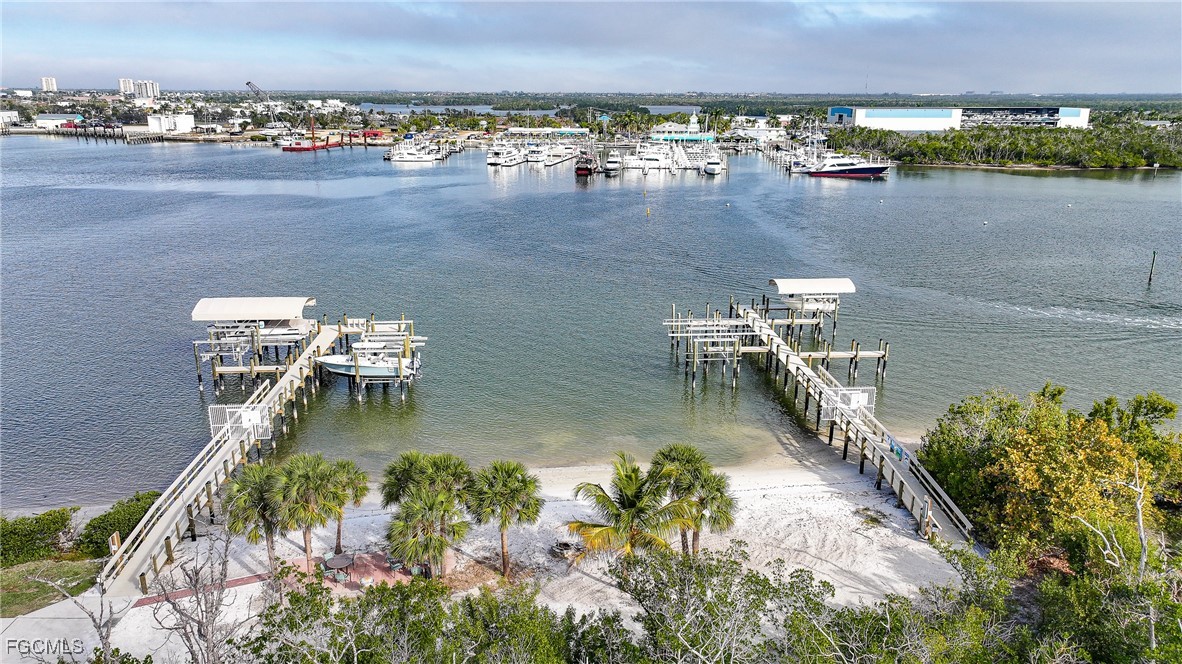 Dock
