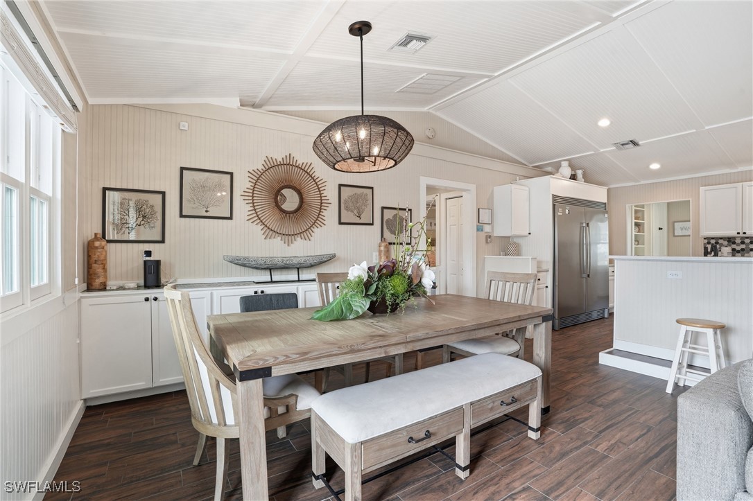 DiningArea