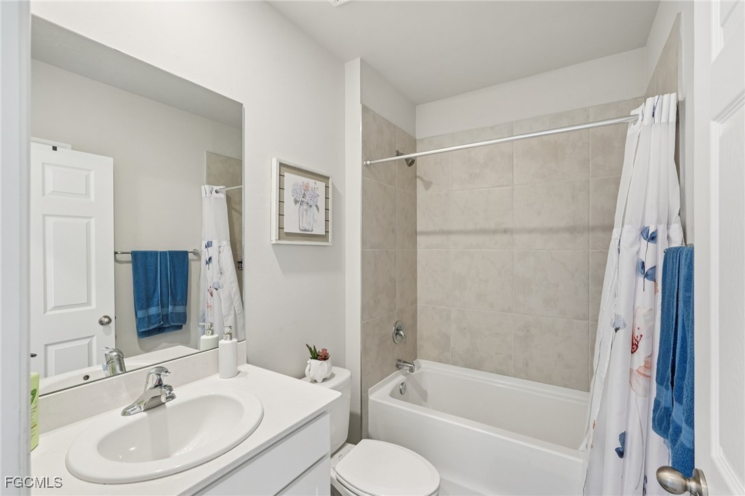 2841 Pillar Coral, North Fort Myers, FL 33903