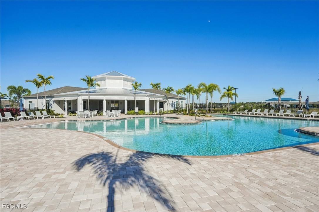 2841 Pillar Coral, North Fort Myers, FL 33903