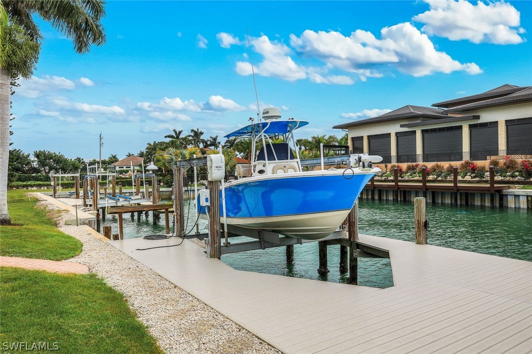 Dock