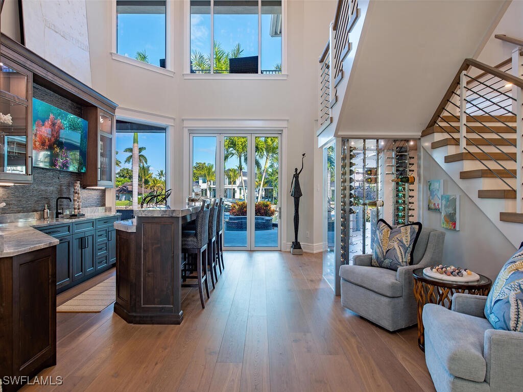 3243 Gin, Naples, FL 34102