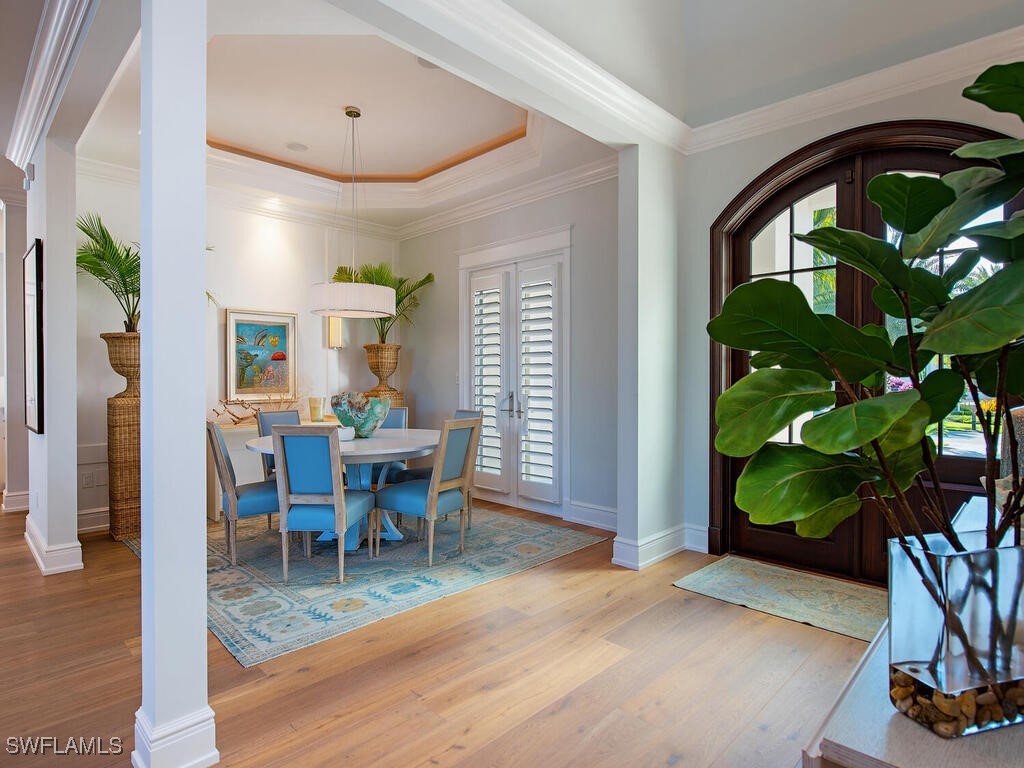 3243 Gin, Naples, FL 34102