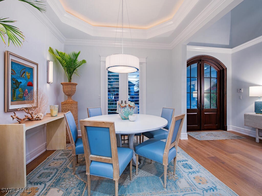 3243 Gin, Naples, FL 34102