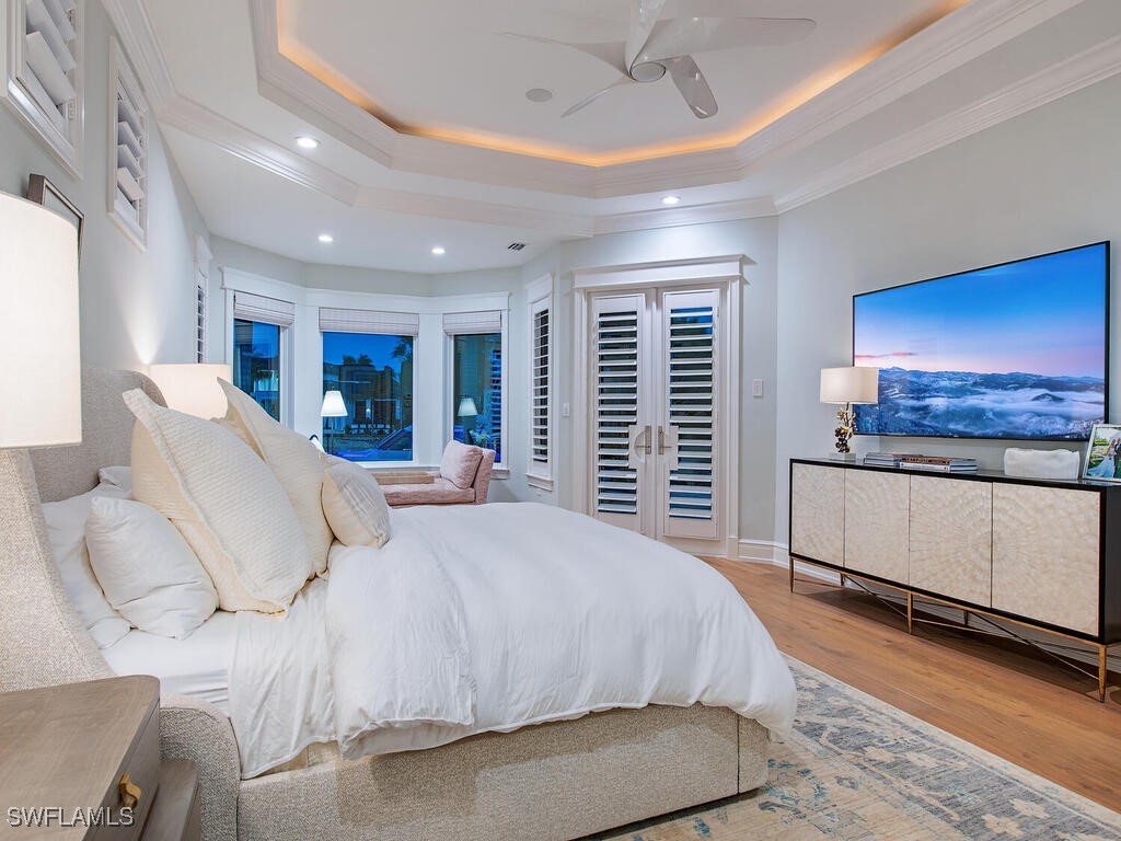 3243 Gin, Naples, FL 34102