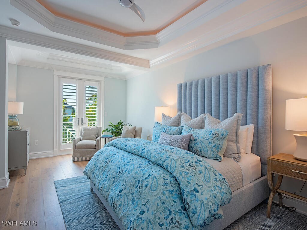 3243 Gin, Naples, FL 34102