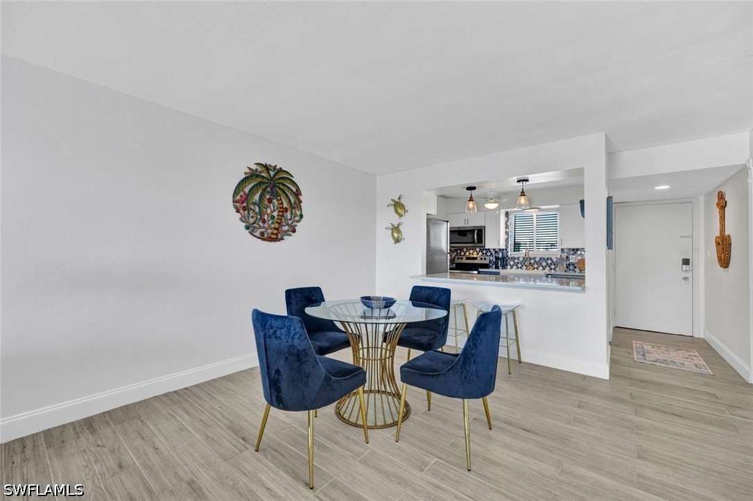 DiningArea