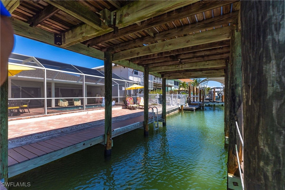 Dock
