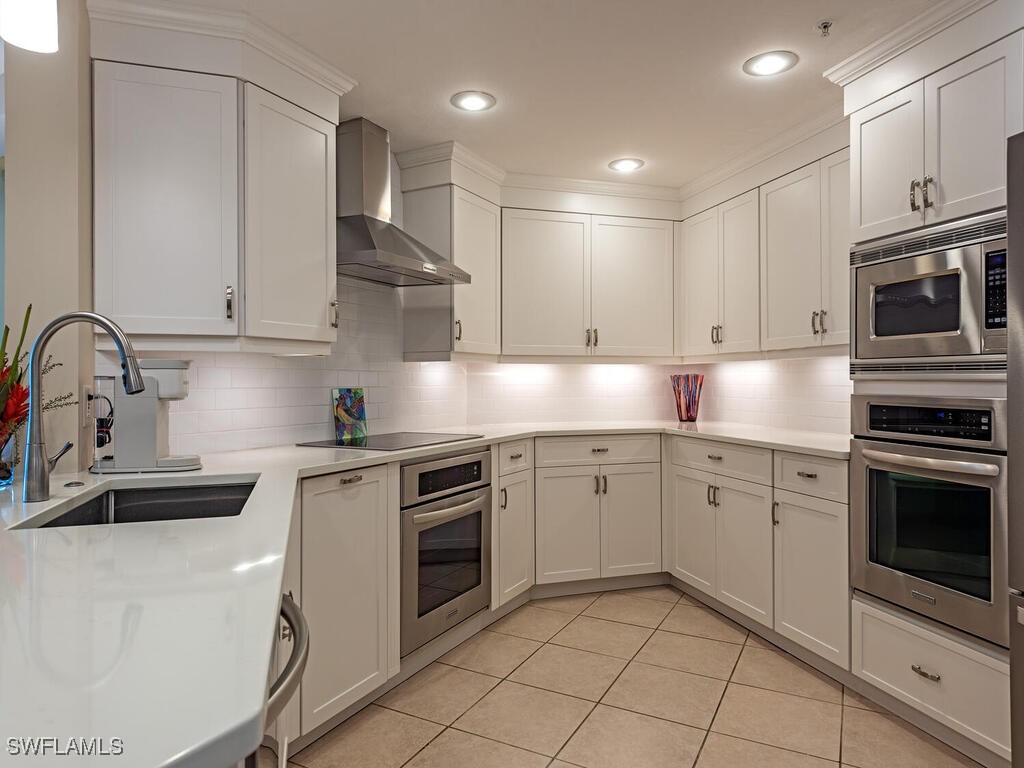 60 Seagate Unit 1205, Naples, FL 34103