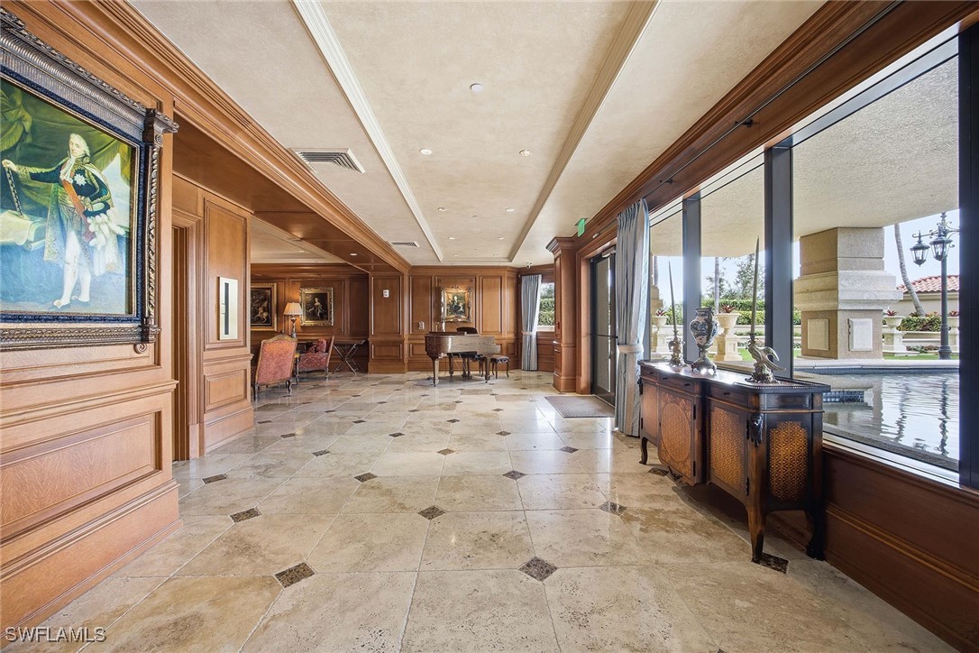 6597 Nicholas Unit 405, Naples, FL 34108