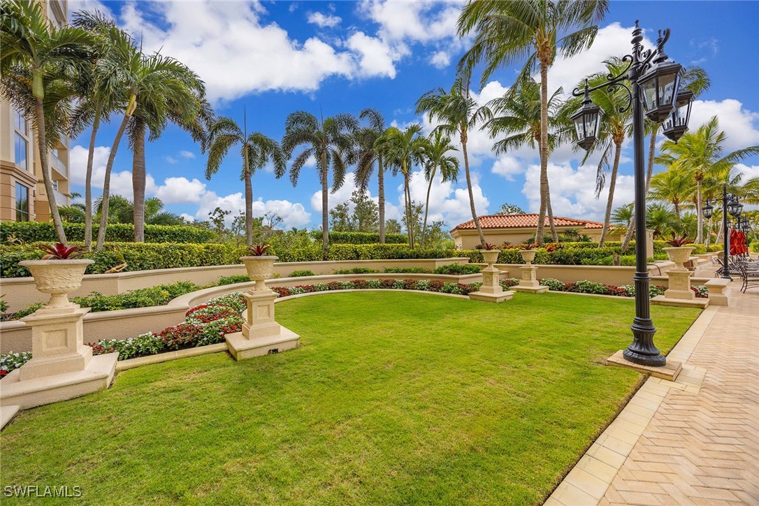 6597 Nicholas Unit 405, Naples, FL 34108