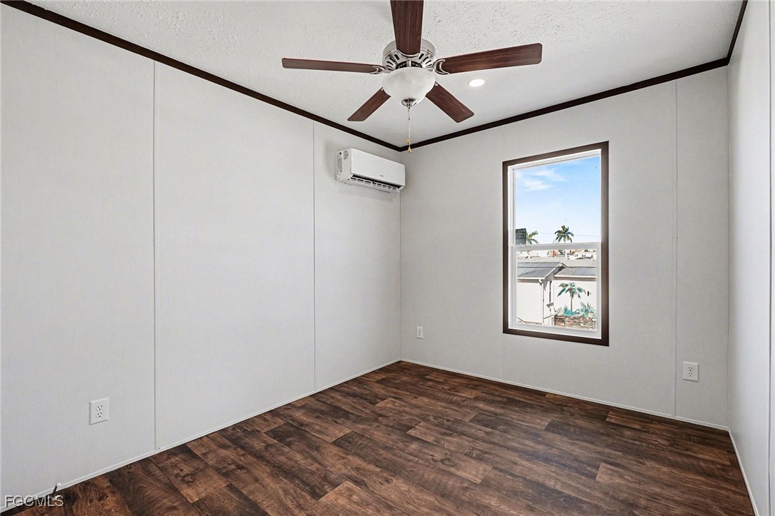 69 Emily, Fort Myers Beach, FL 33931