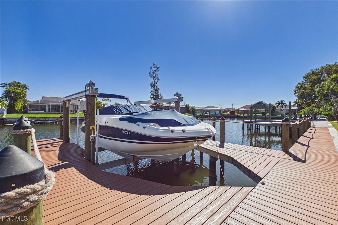 Dock