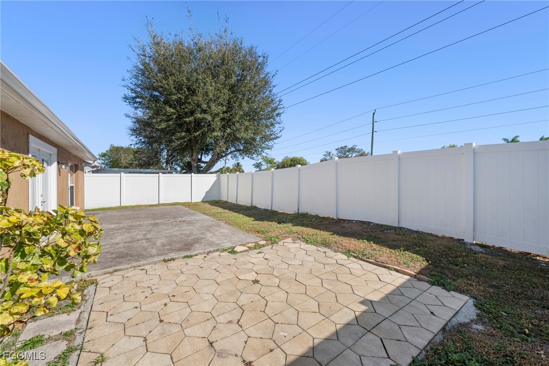 15068 Cloverdale, Fort Myers, FL 33919