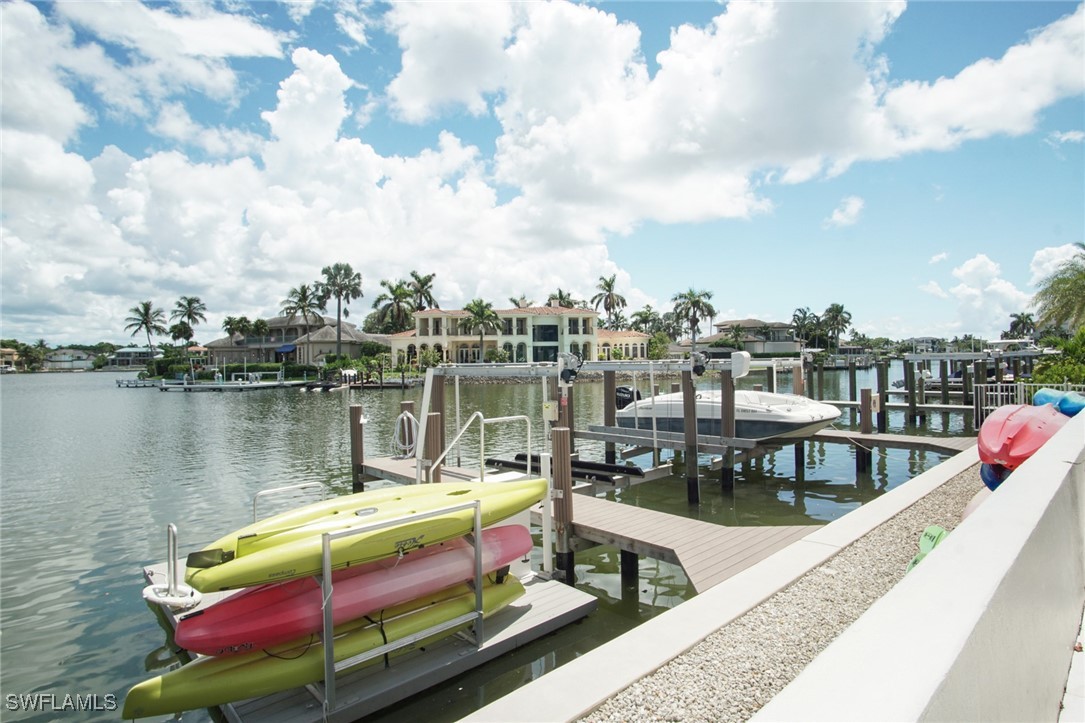 Dock