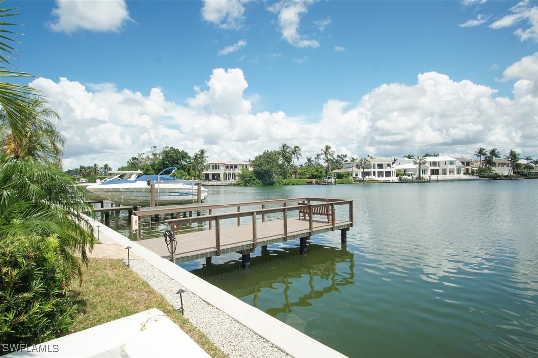 Dock