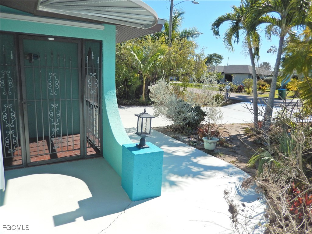 229 46th, Cape Coral, FL 33904