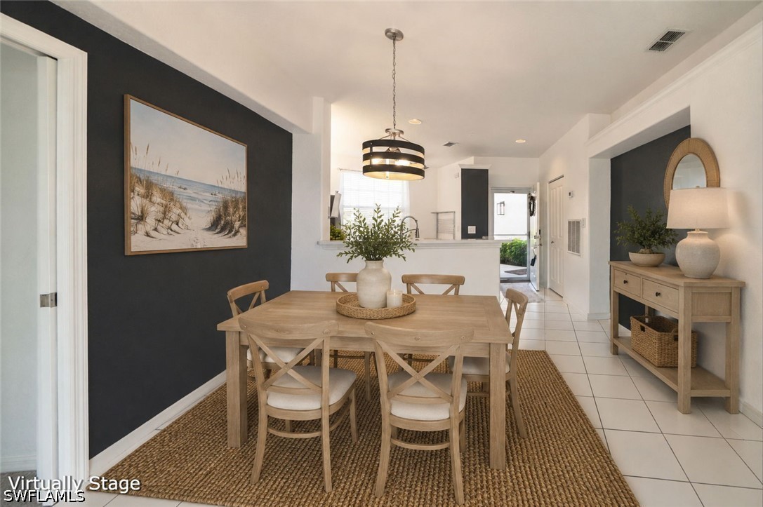 DiningRoom