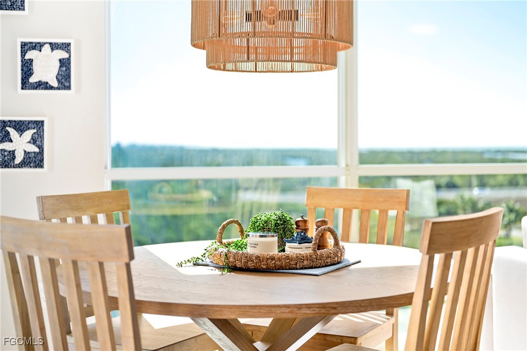 DiningArea