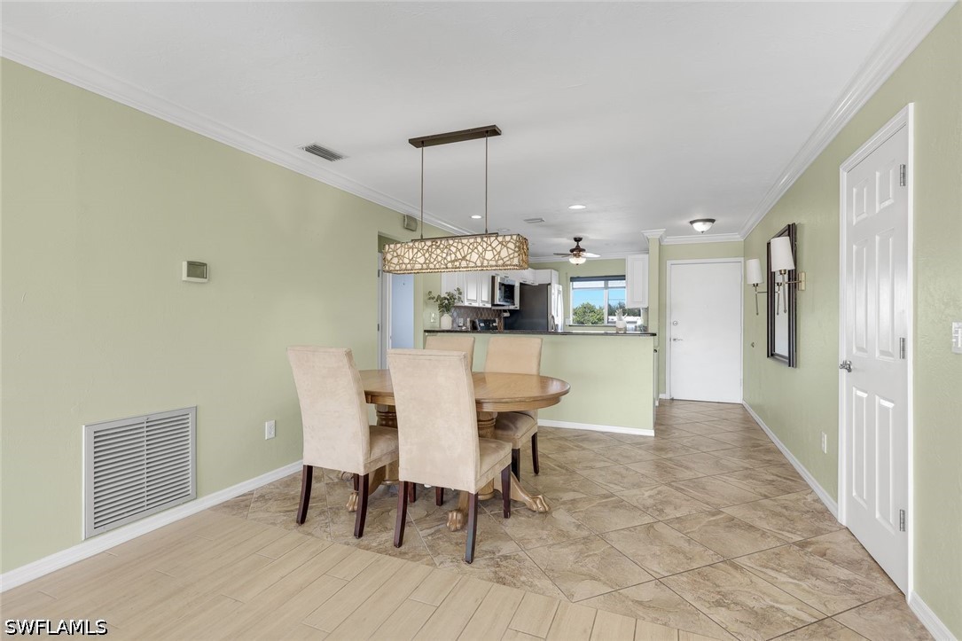 DiningArea