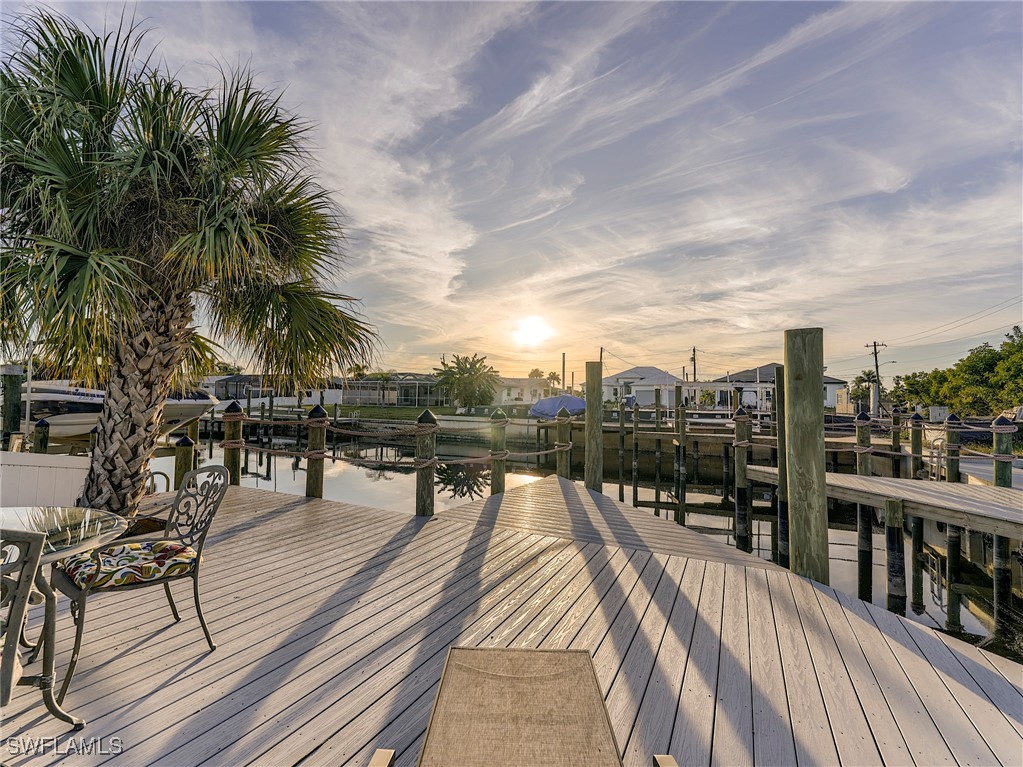 Dock