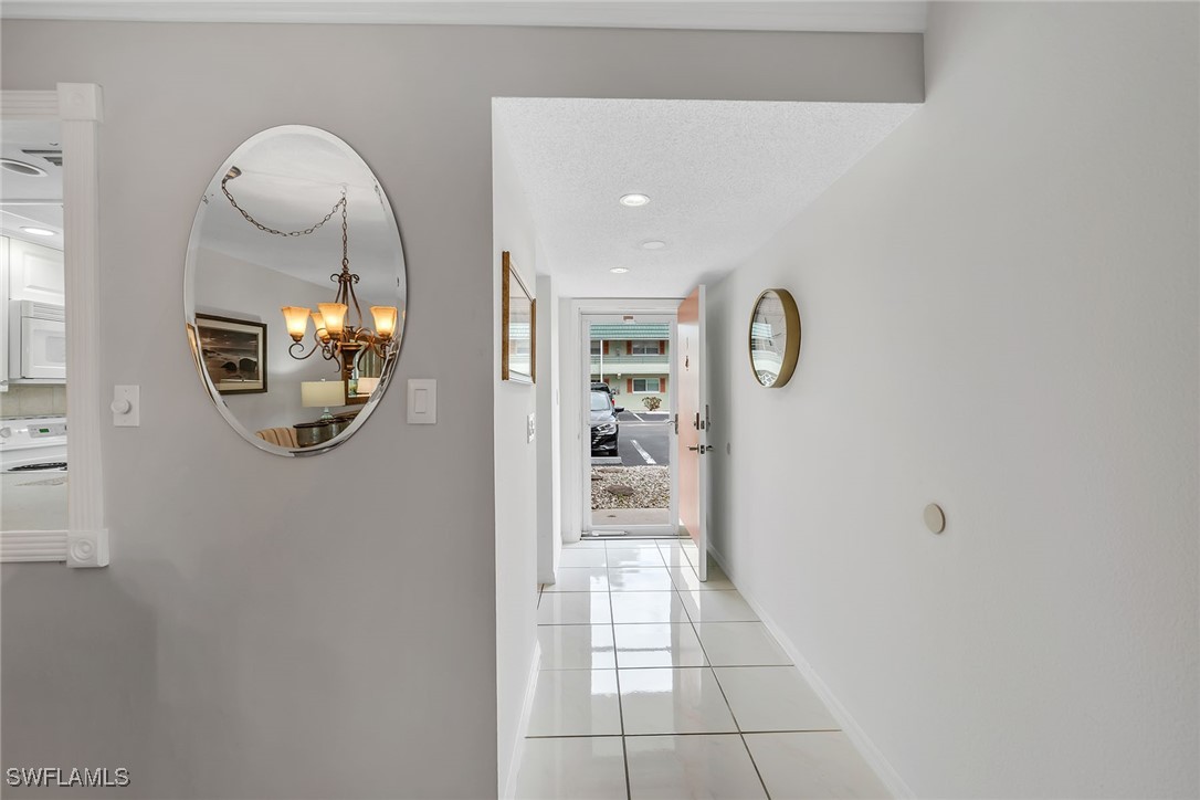200 Valley Stream Unit 3b, Naples, FL 34113