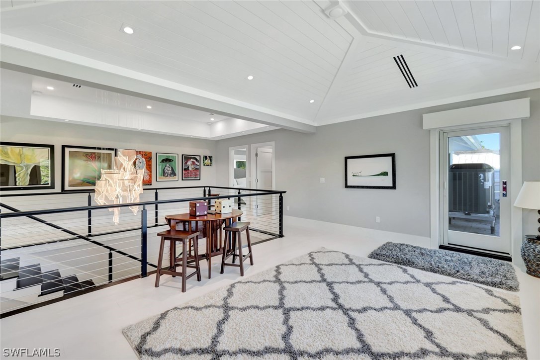 739 5th, Naples, FL 34102