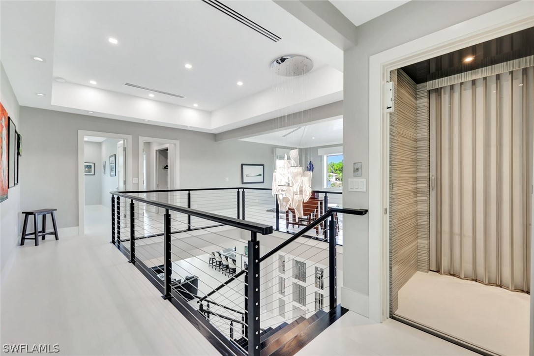 739 5th, Naples, FL 34102