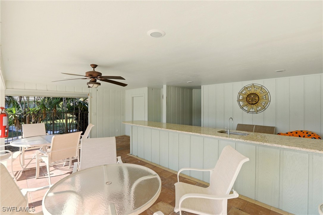 DiningArea