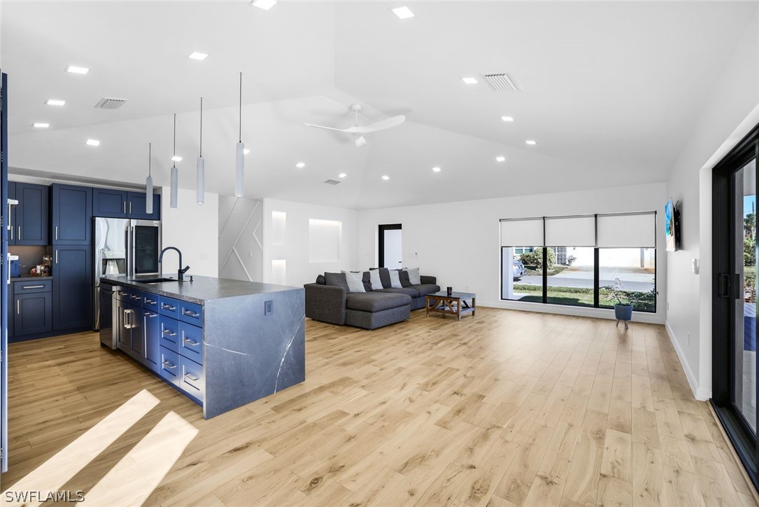 10771 6th, Naples, FL 34108