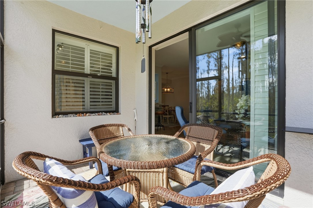 9715 Acqua Unit 113, Naples, FL 34113