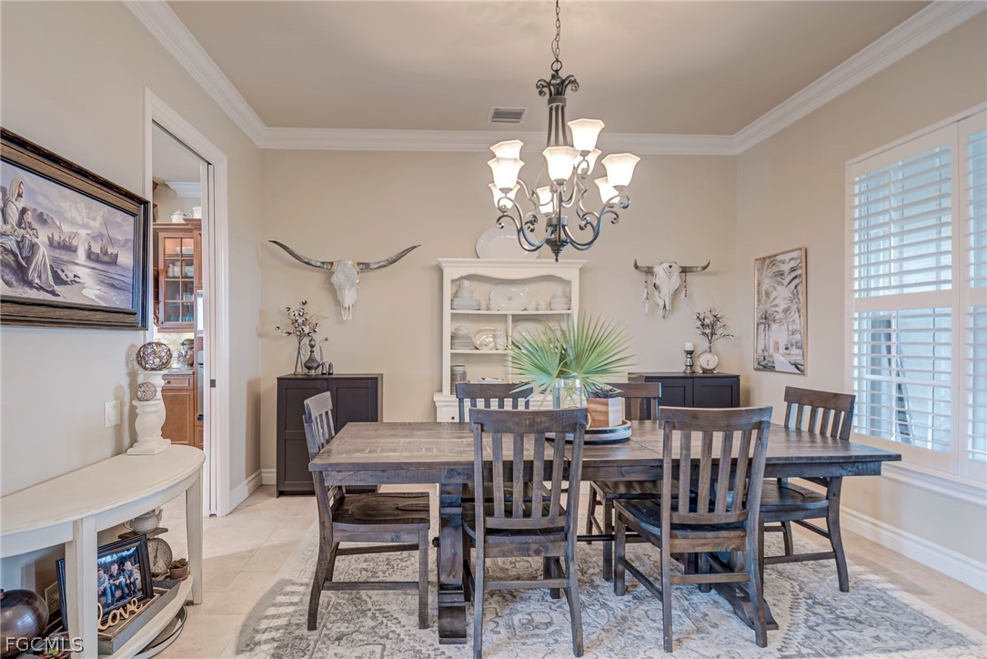 DiningArea