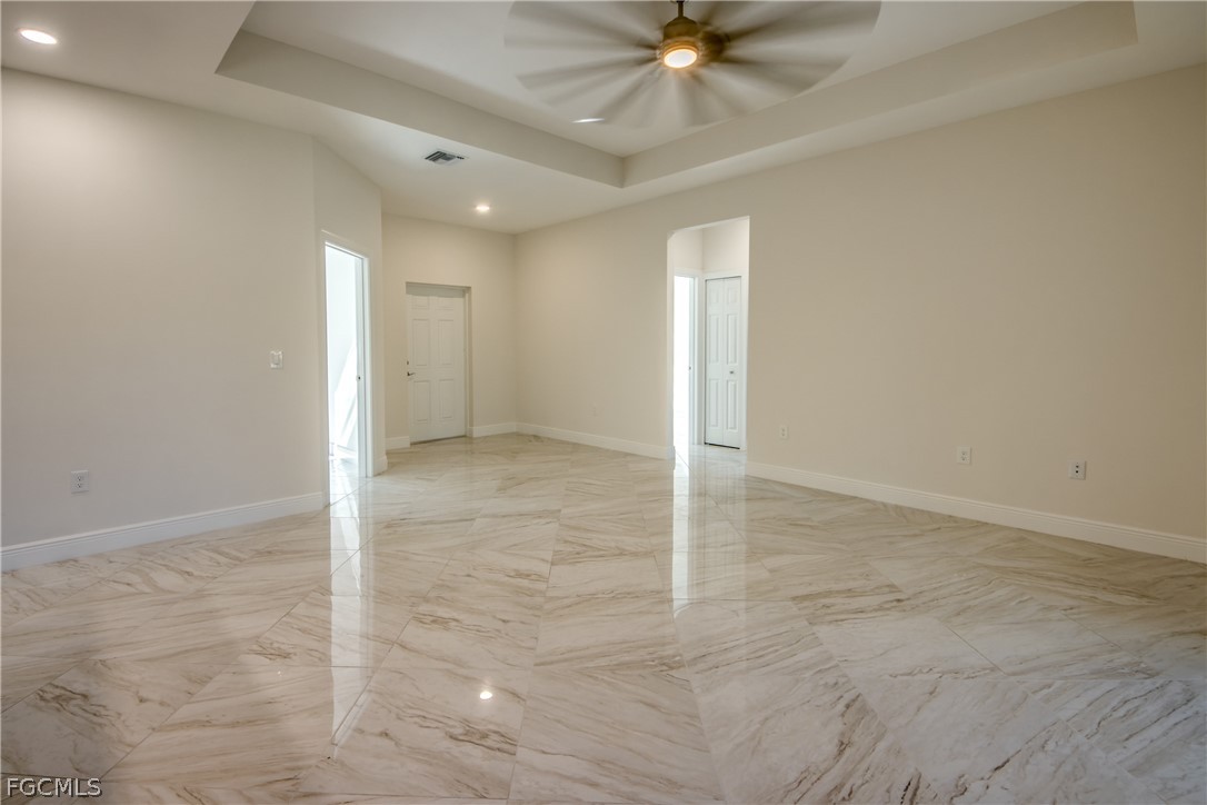 2512 48th, Lehigh Acres, FL 33971