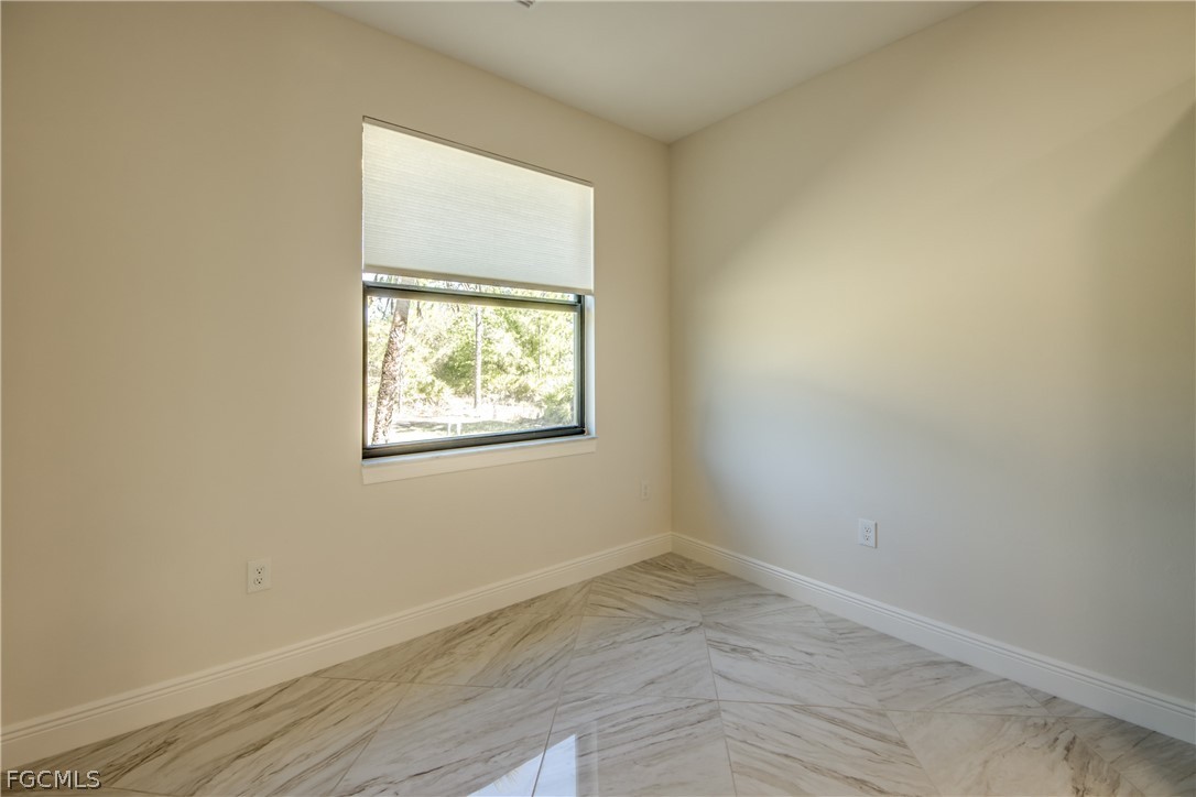 2512 48th, Lehigh Acres, FL 33971