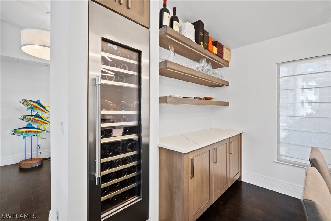 266 Egret, Naples, FL 34108