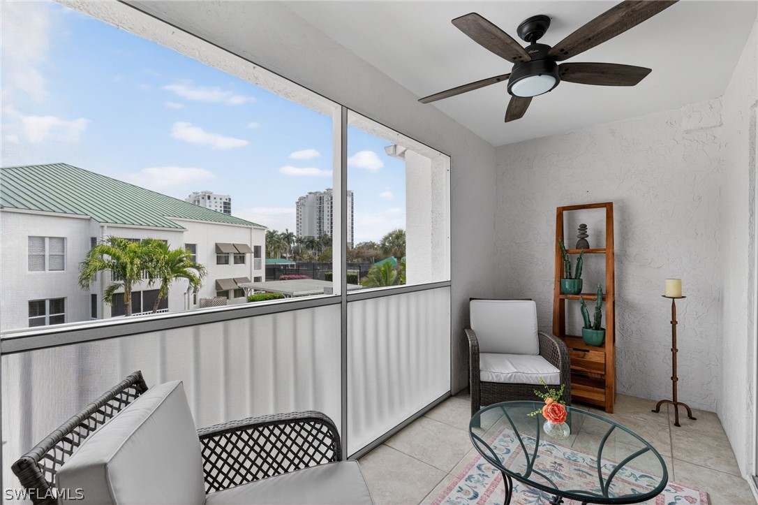 523 Club Side Unit 2-523, Naples, FL 34110