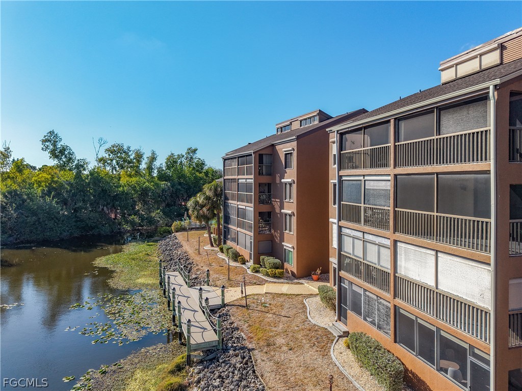 2067 Lakeview Unit 9, North Fort Myers, FL 33903