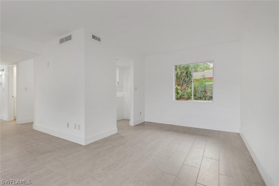 2366 E. Mall Dr Unit Apt. 101, Fort Myers, FL 33901