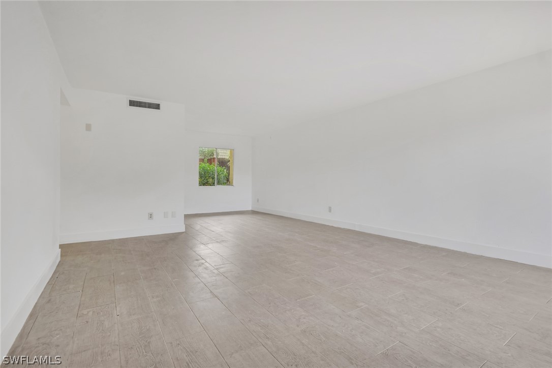2366 E. Mall Dr Unit Apt. 101, Fort Myers, FL 33901