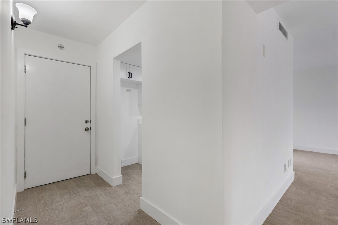 2366 E. Mall Dr Unit Apt. 101, Fort Myers, FL 33901