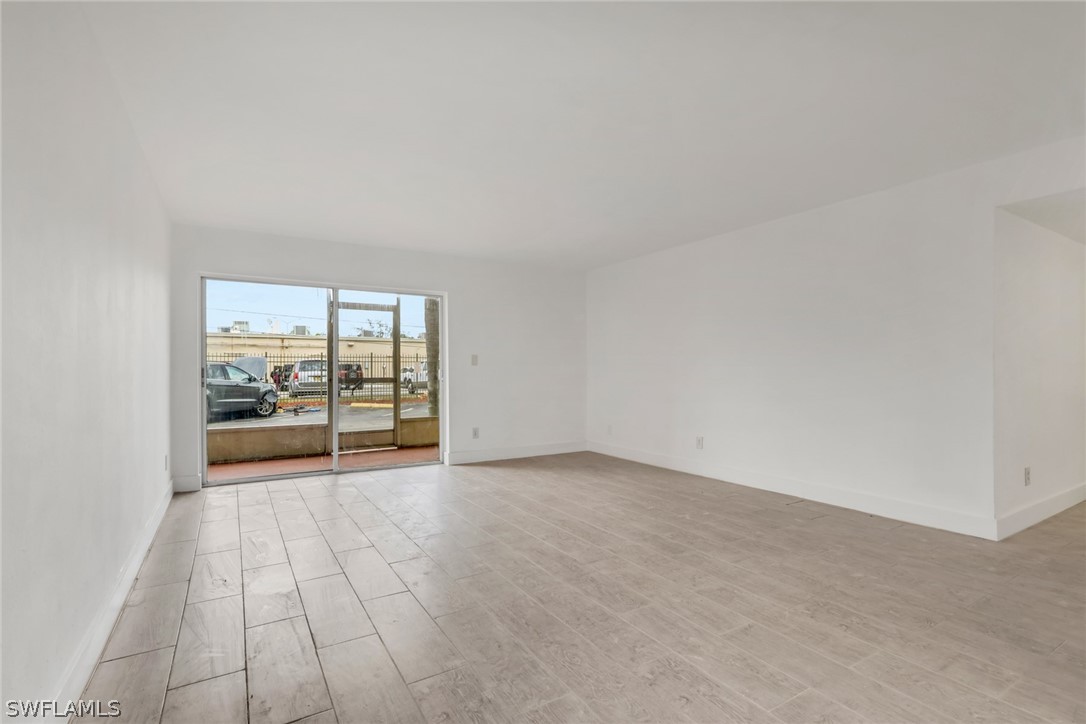 2366 E. Mall Dr Unit Apt. 101, Fort Myers, FL 33901