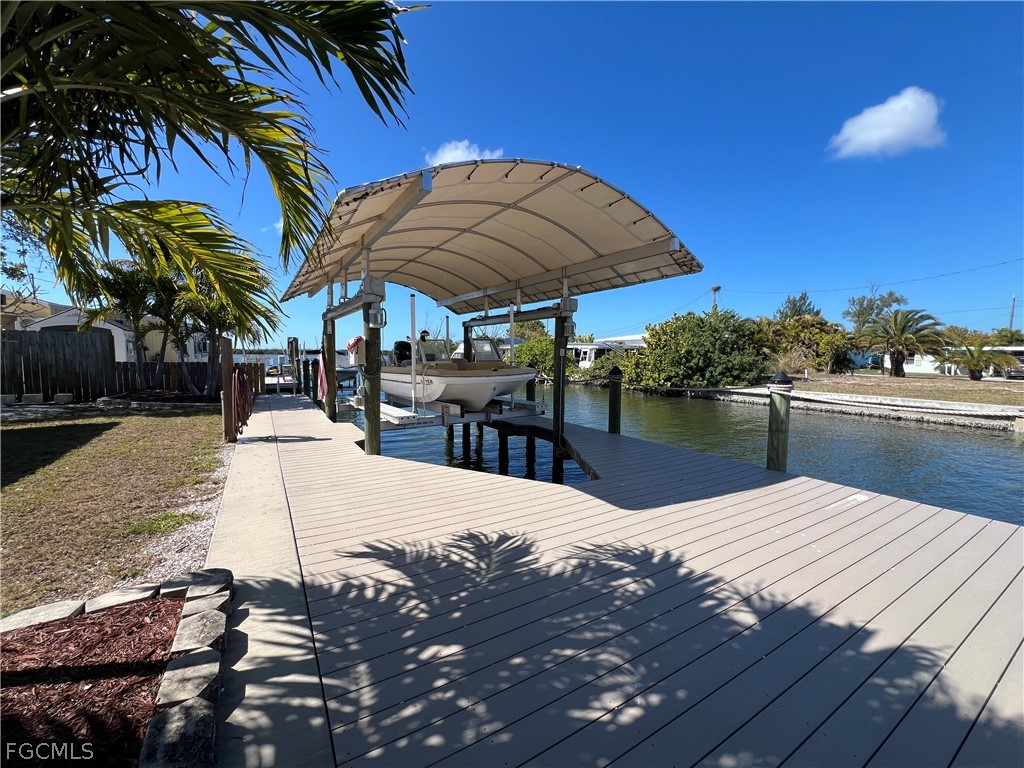Dock