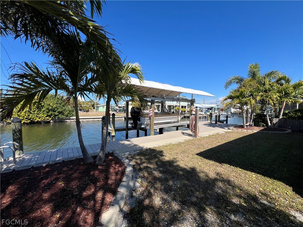 Dock