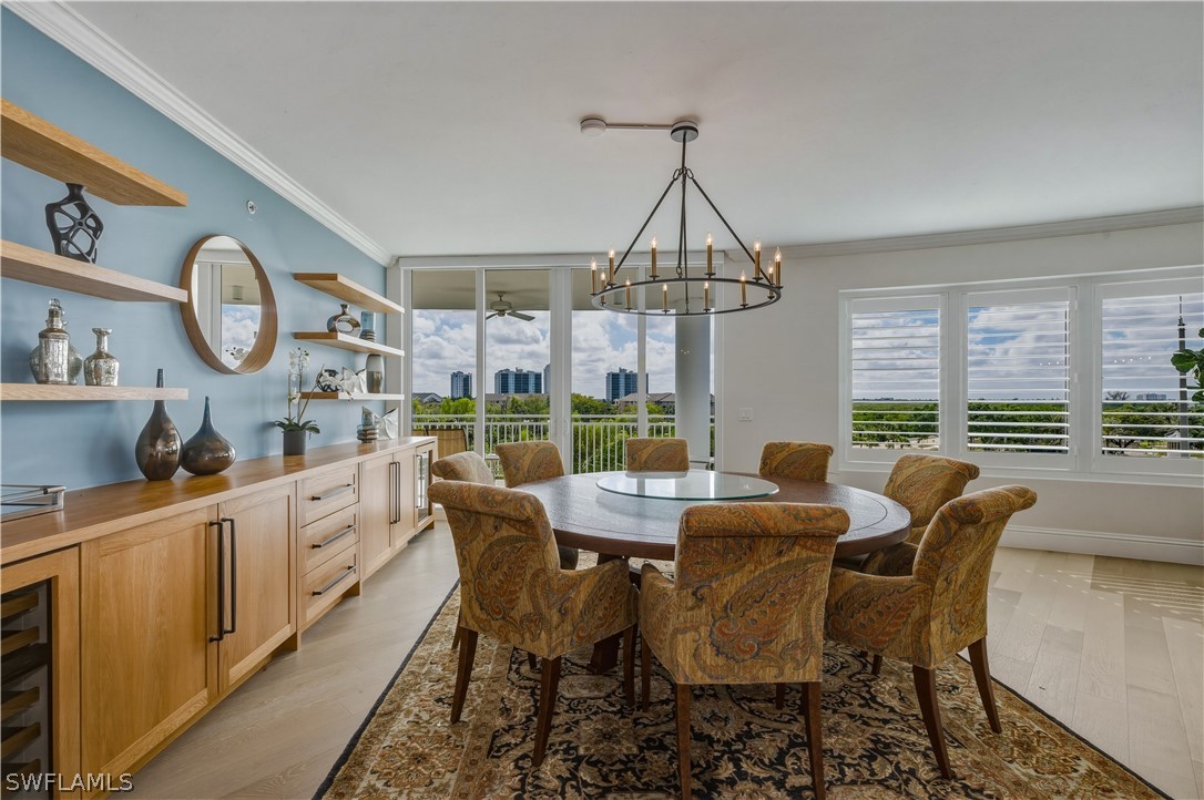 DiningArea