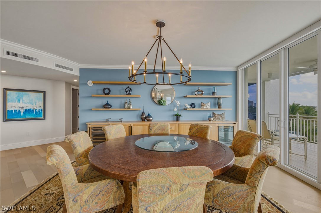 DiningArea