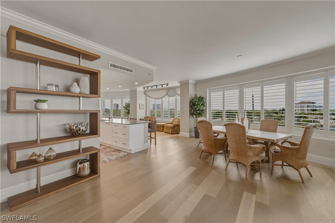 DiningArea