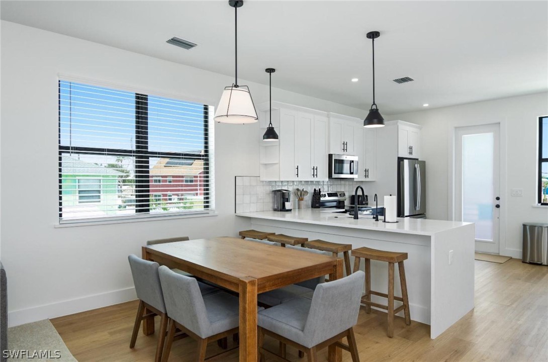 DiningArea